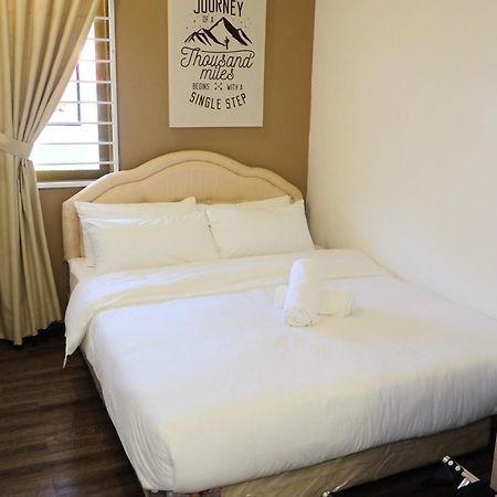 קוצ'ינג Natol Homestay - London מראה חיצוני תמונה
