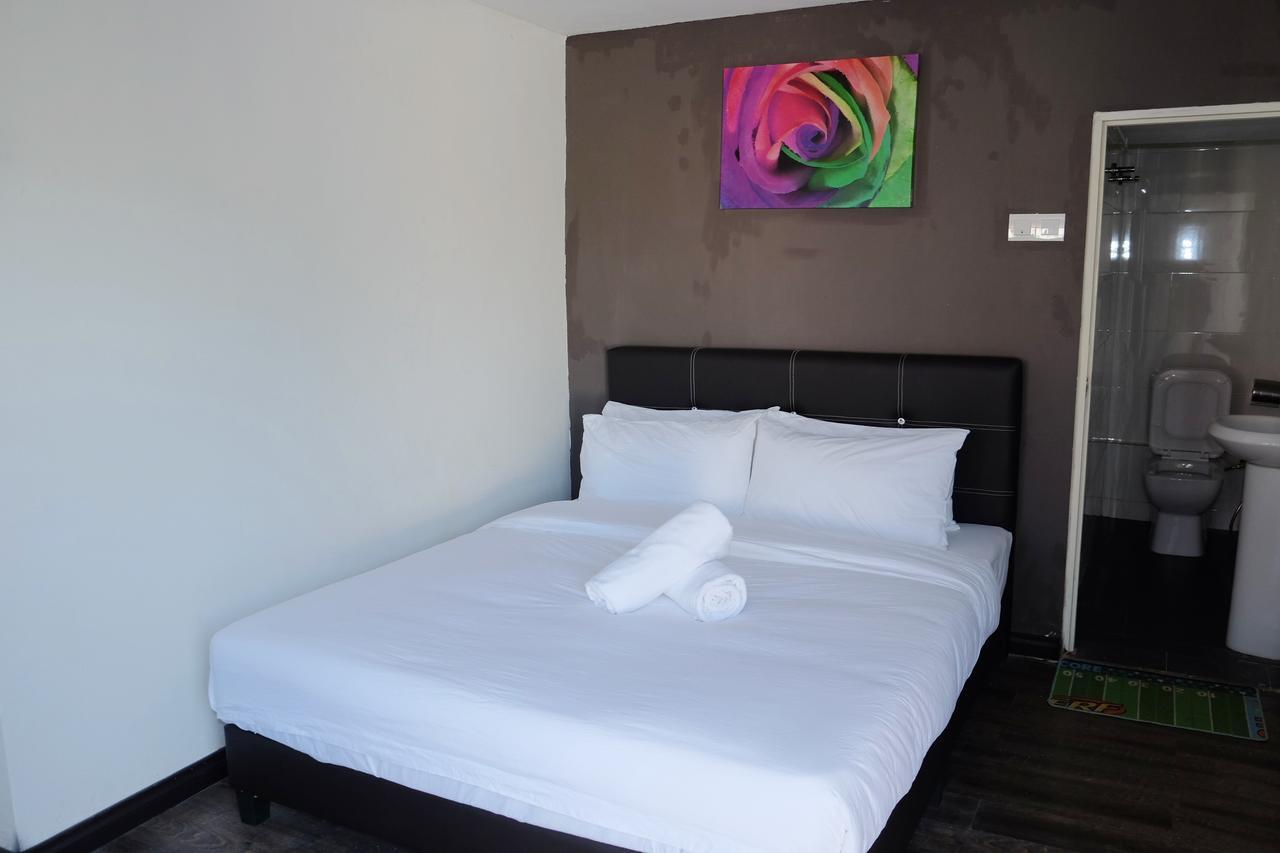 קוצ'ינג Natol Homestay - London מראה חיצוני תמונה