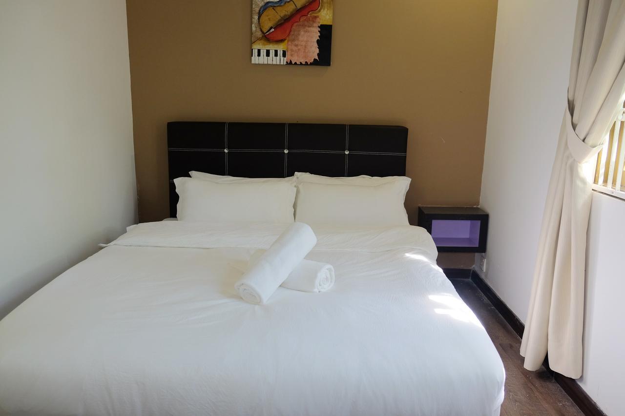 קוצ'ינג Natol Homestay - London מראה חיצוני תמונה