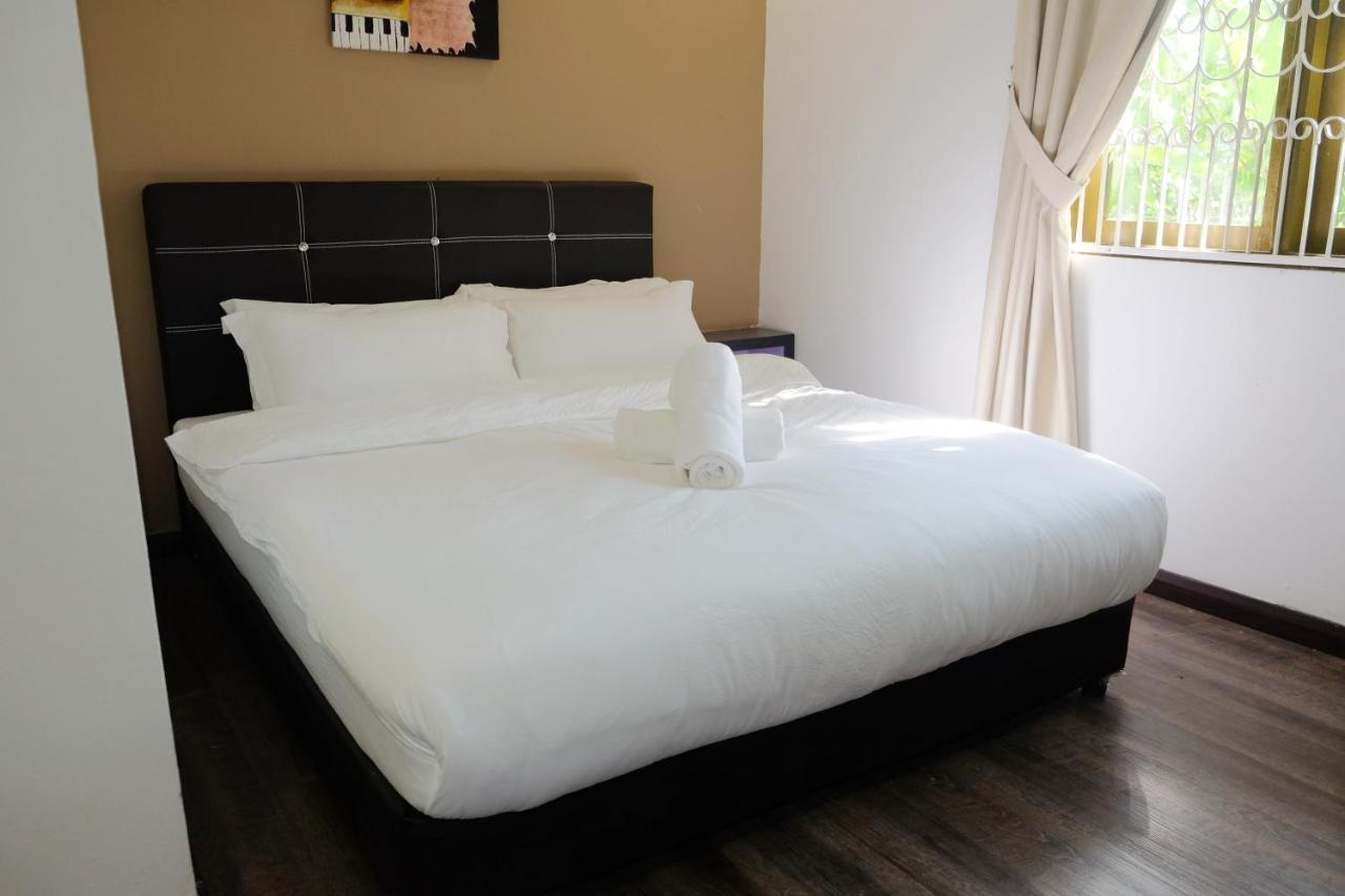 קוצ'ינג Natol Homestay - London מראה חיצוני תמונה