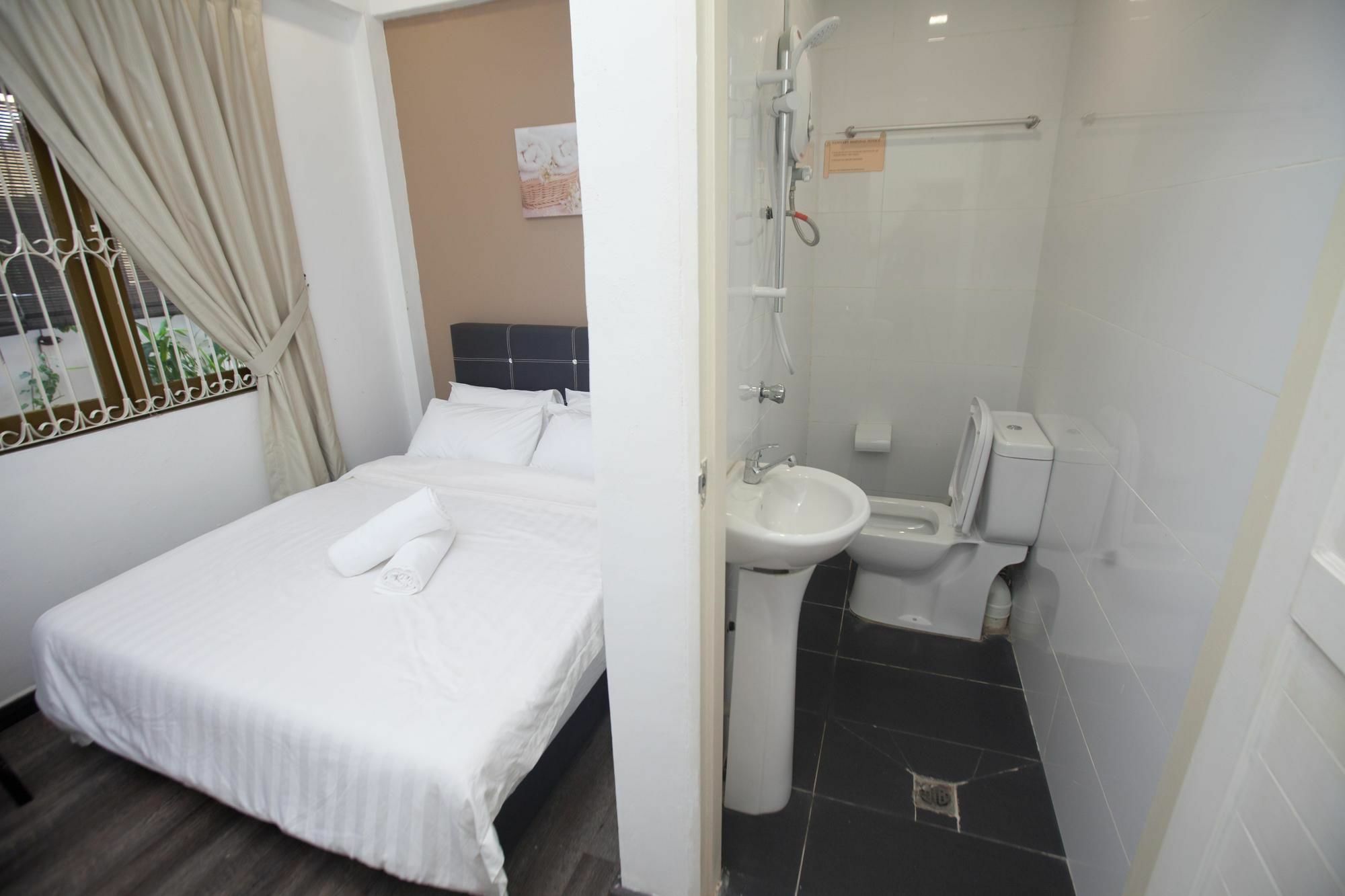 קוצ'ינג Natol Homestay - London מראה חיצוני תמונה